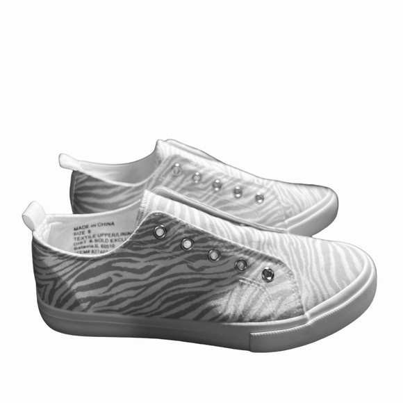 Zebra Serra Memory Foam size 9 slip on sneakers - Picture 3 of 4